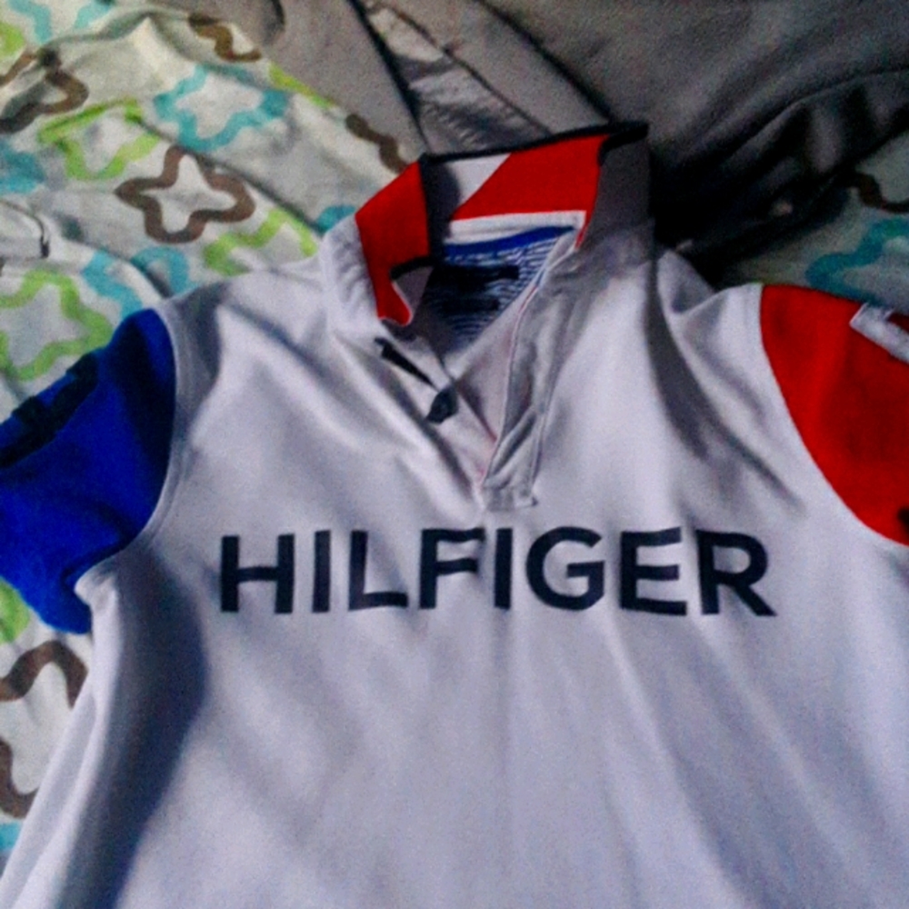Tommy Hilfiger t shirt